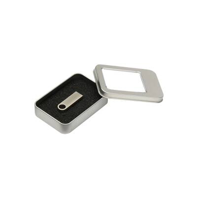 32 GB Metal Kutulu USB Bellek