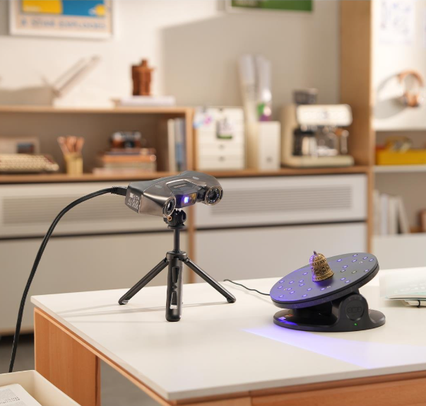 Revopoint MetroY Pro 3D Tarayıcı.png (355 KB)